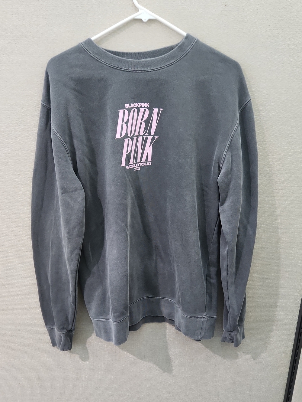 BlackPink Born Pink 2022 Tour Sweatshirt Size Medium